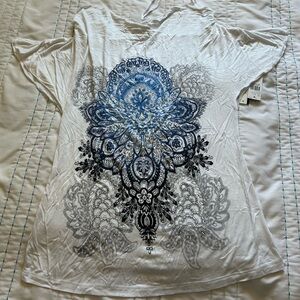 NEW Medium “AB Studio” t-shirt